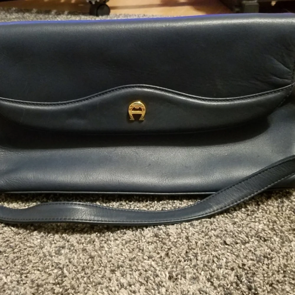 Vintage Etienne Aigner shoulder bag